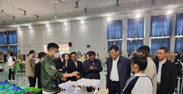 河北商贸学校