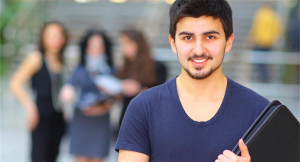 崇州市职教中心