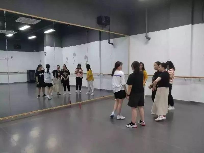 华二紫竹莱蒙尼亚暑期热身课程.jpg