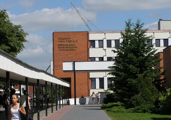 托伦哥白尼大学