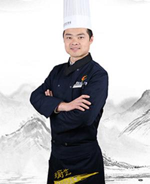 荣俊杰