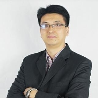 龚明