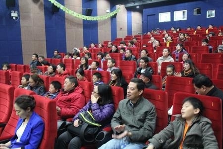 卓卷教育冬夏令营