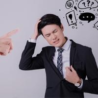 举止随意