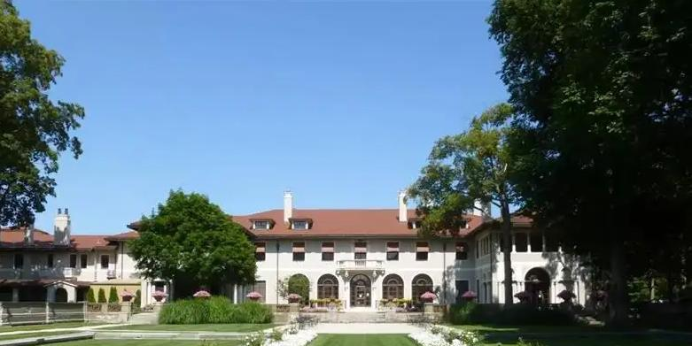 成都西雅美途外国语联合学校怎么样