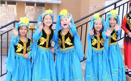 广州市白云区中黄外国语小学