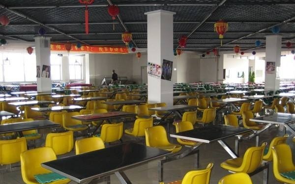 资阳市雁江区忠义高级职业中学食堂