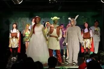 中加枫华国际学校发展性课程系列:英语戏剧课程