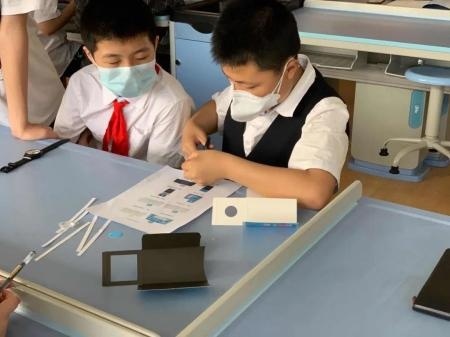湖州帕丁顿初中科学课.jpg