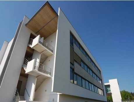 弗朗什-孔泰地区社会劳动事务学校