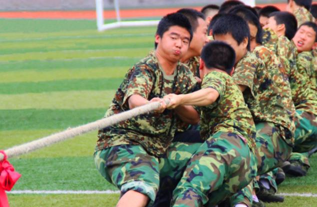 重庆铜梁职业教育中心2022年学费、收费多少