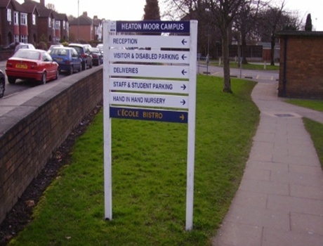 斯托克波特学院