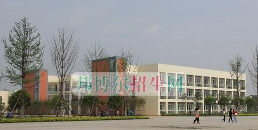 成都实用工程技术学校