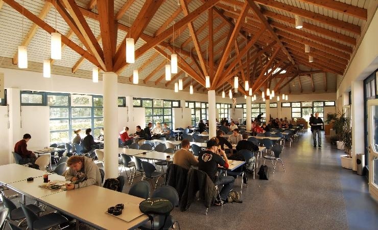 奥斯纳布吕克应用技术大学