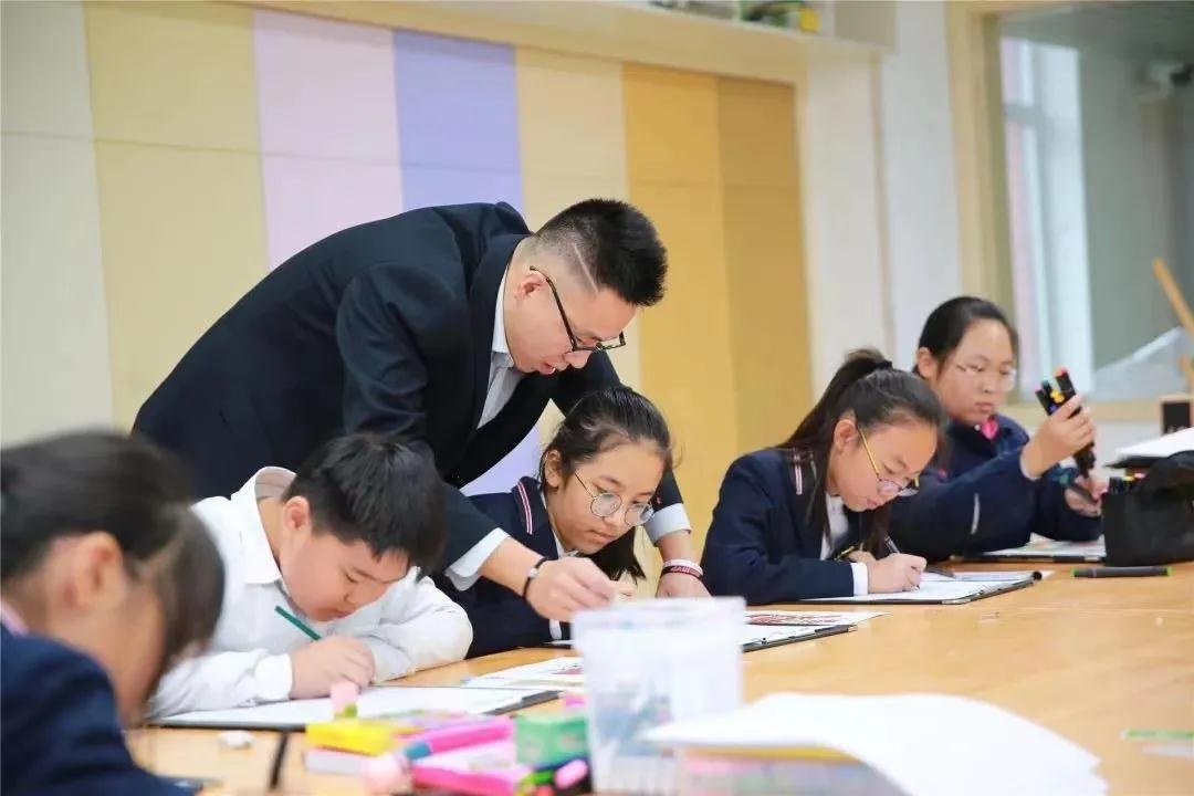 盛华碧桂园中英文学校