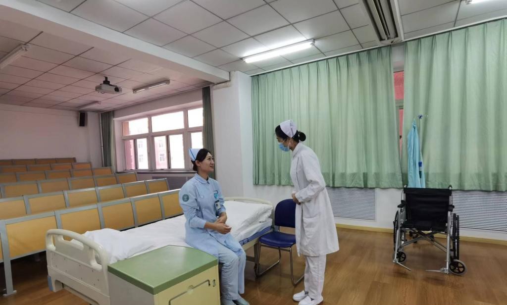 大连铁路卫生学校