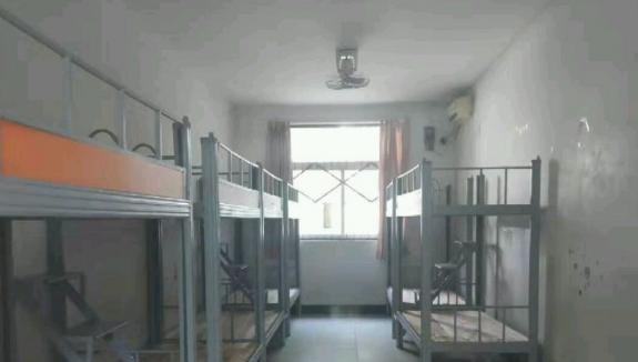 武汉东西湖职业技术学校ss