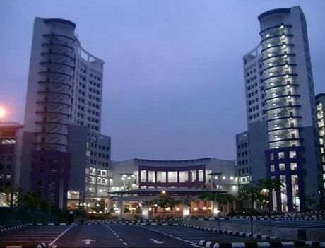 马拉工业大学