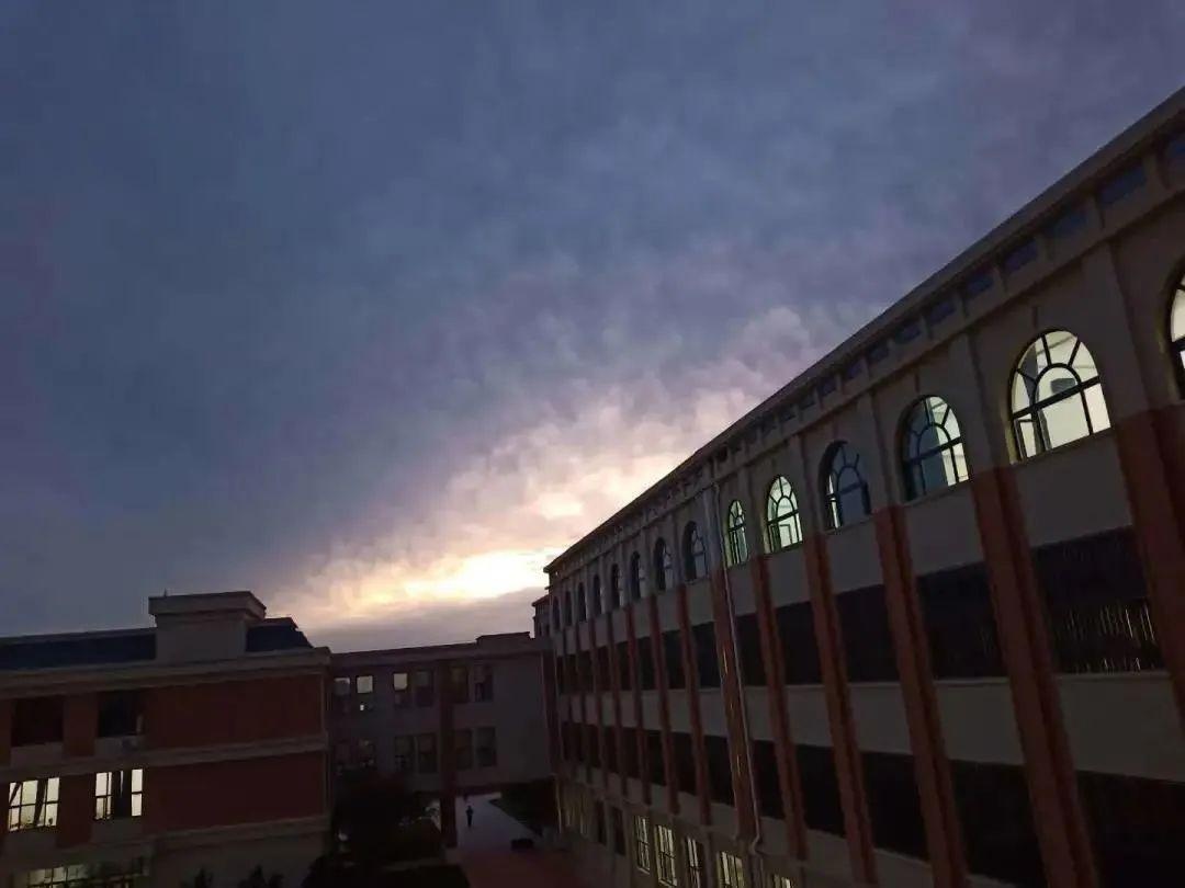 大连工业大学艺术与信息工程学院