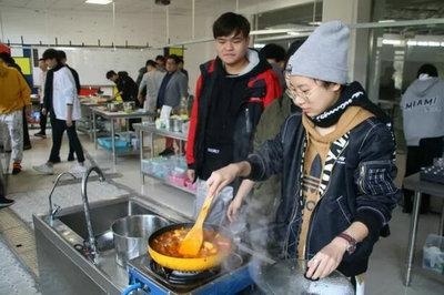 中加枫华国际学校Food Study Fair：生活中的喜悦与感动从未停歇
