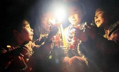湖州帕丁顿双语学校公益活动："童"舟共济 齐心"鞋"力