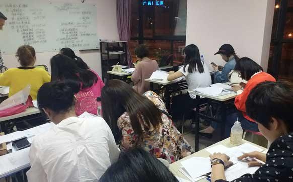 学员上课