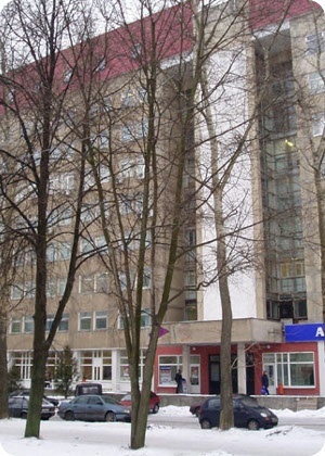 国际经济与法律学院
