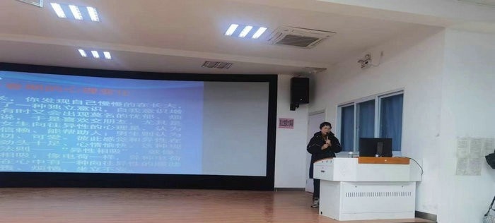 霍邱工业学校