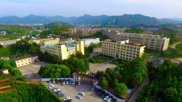 景德镇中等专业学校
