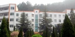 黔南民族卫生学校有哪些专业