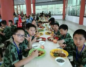 午餐
