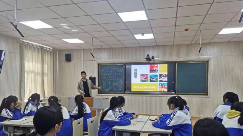 甘南州中等职业学校