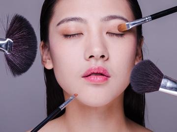 水晶芭比妆与素描