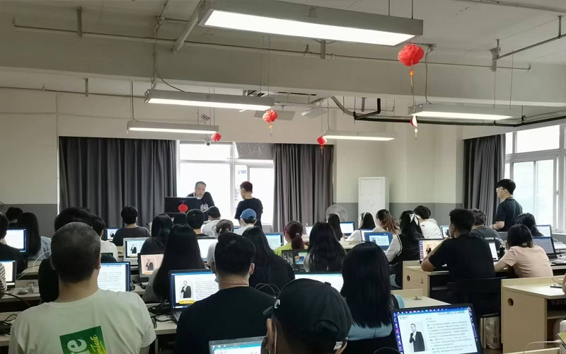 学生上课