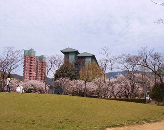高知大学