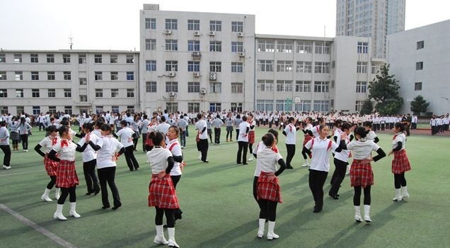 成都广播电视中等专业学校2018年报名条件、招生对象