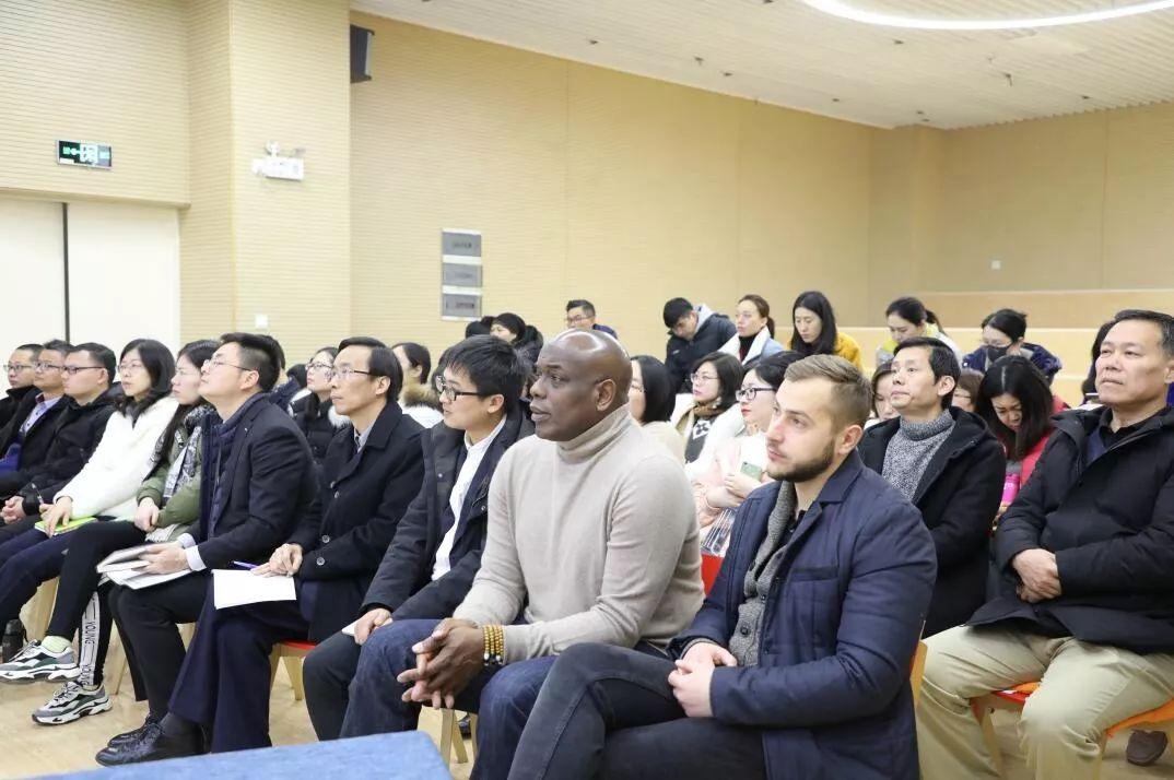 上海金苹果双语学校国际部教学工作总结完美落幕.jpg