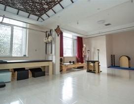 沈阳威思丽瑜伽教练培训学院