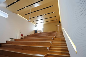 北京四中国际课程佳莲校区报告厅