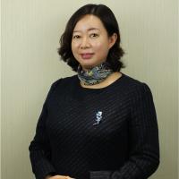 Helen Song 校长