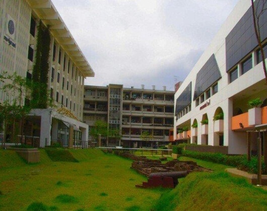 法政大学