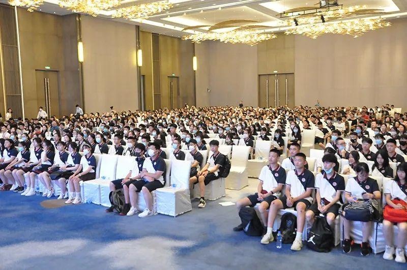 光华剑桥新生开学典礼.jpg