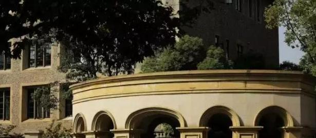 上海市西中学国际部靠谱吗