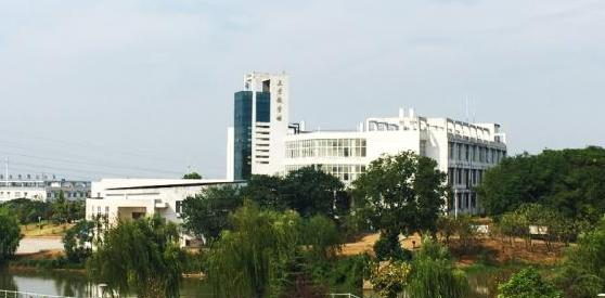 武汉工程职业技术学院4