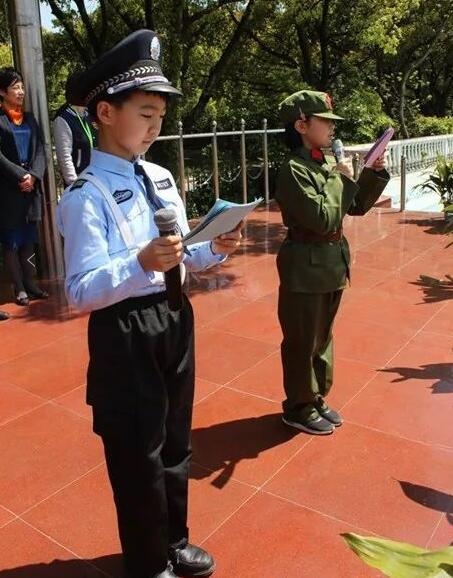 “嗨一周”活动.jpg