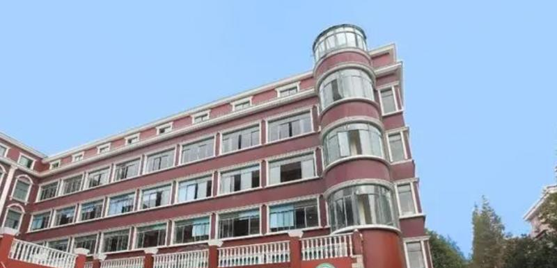 2023年上海燎原双语学校初中部入学条件