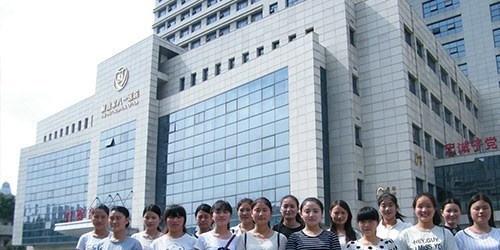 广西梧州财经学校