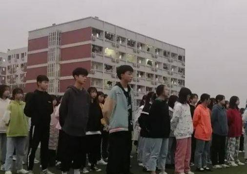 营山职业高级中学