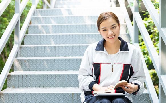 以升大学为主要目的