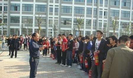 石家庄中美经贸中等专业学校